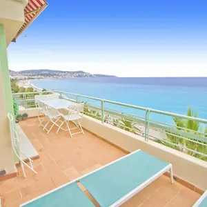 Top Floor Miramar Sea Front Apartment